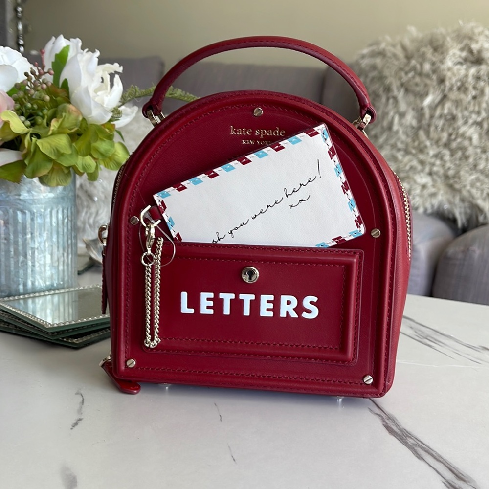 Kate Spade Love Letters Handbag never been used